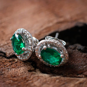 Harmony and Balance: Emerald and Diamond Stud Earrings – Rei of