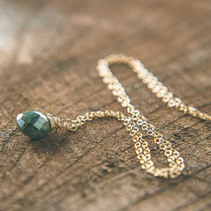 photo of Labradorite Simplicity Necklace