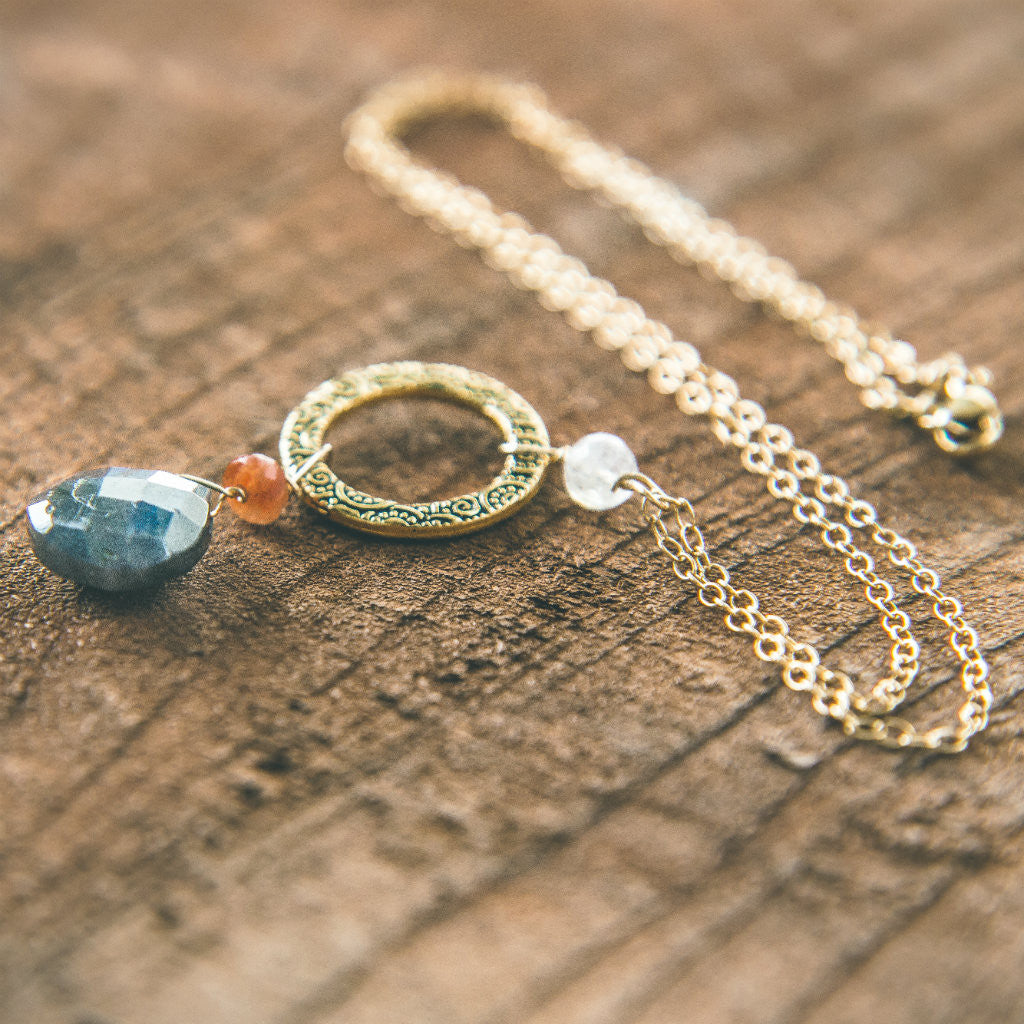 Stunning Sunstone, Moonstone and Labradorite Necklace, deals Sun Moon and Stars Necklace, White Moonstone Sunstone Necklace Gold or Silver